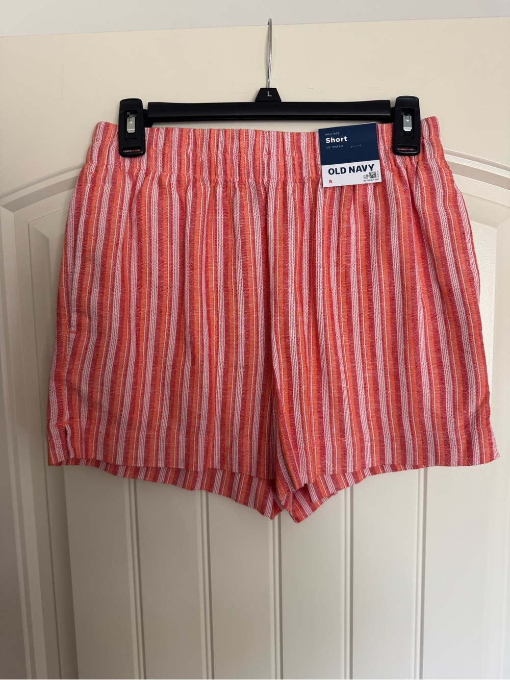 Old Navy Women's Red and Orange Stripe Linen-Blend Shorts